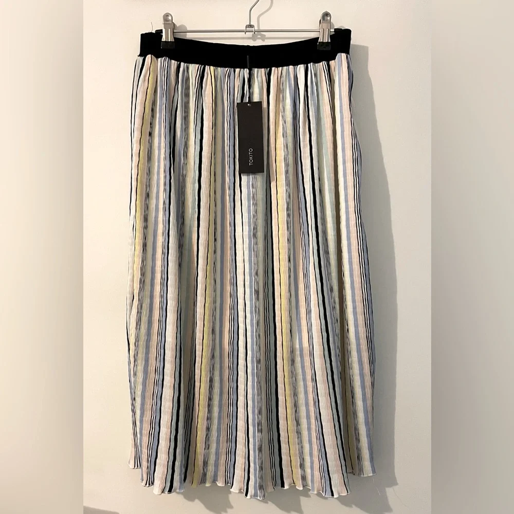 TOKITO SKIRT! - Picture 1 of 2